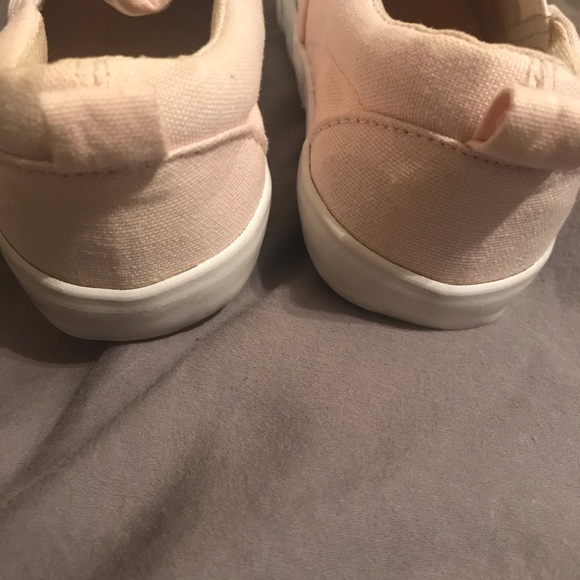 H&M Butterly Slides - Picture 3 of 3